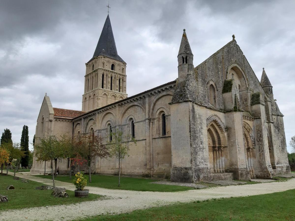 Les Volets Verts Aulnay Aulnay  Esterno foto
