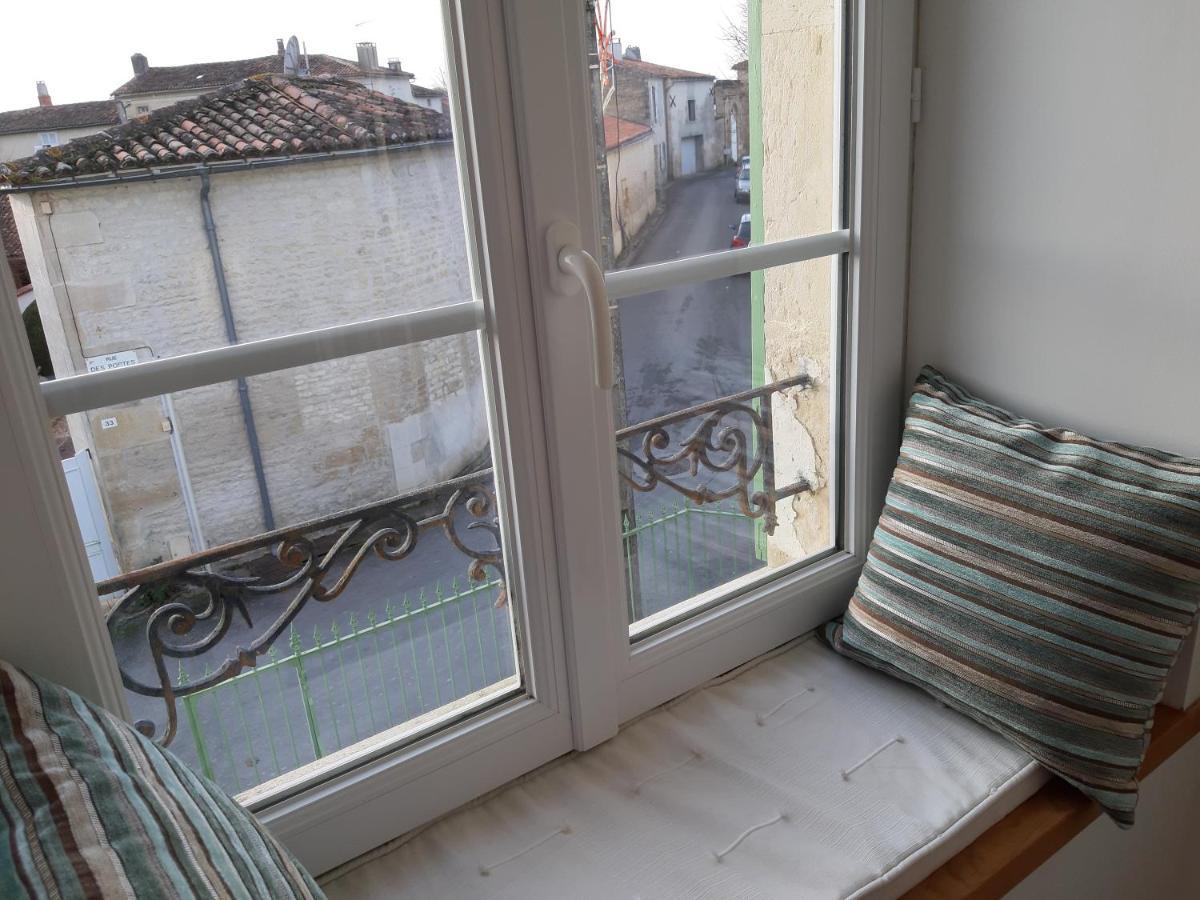 Les Volets Verts Aulnay Aulnay  Esterno foto
